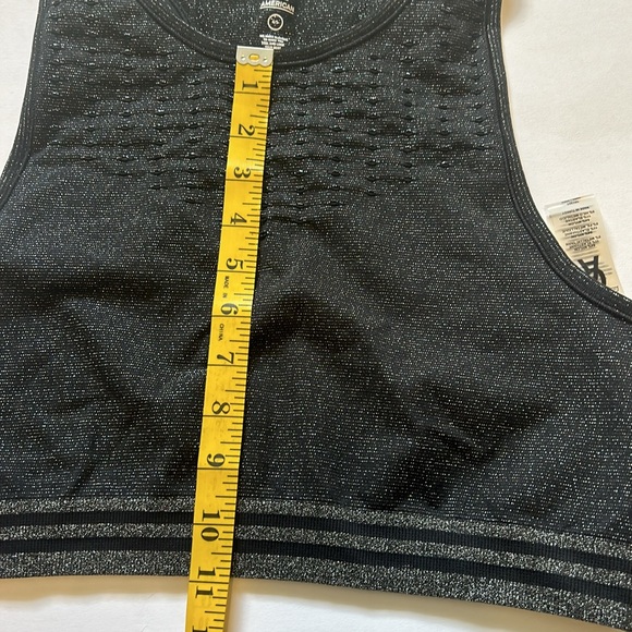 Good American sport top - Picture 7 of 9